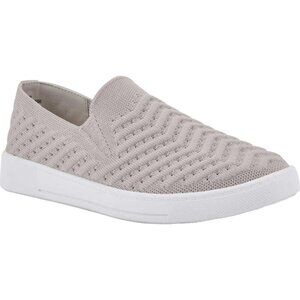 Women s White Mountain Courage Woven Slip-On Sneaker, Taupe, 9.5